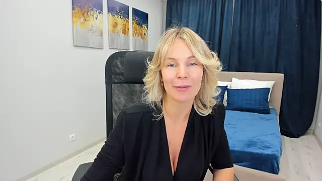 Sinty Devis online show from 01.18.25