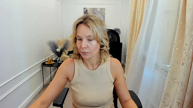 Sinty Devis online show from 06.23.26