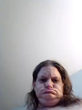 Earlybirdgetsthewormxh online show from 09.26.25