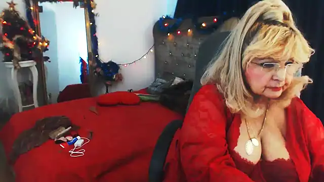 MatureExtasy online show from 12.13.24