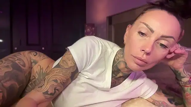 Snapshot of KadaLove69 chatting on 12.12.24 KadaLove69 online show from 12.12.24