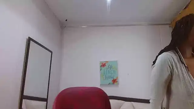 Sara Marks online show from 10.04.25