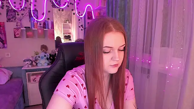 Snapshot of ViolaIntelligent chatting on 09.08.25 ViolaIntelligent online show from 09.08.25