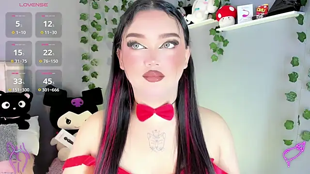 Snapshot of cattriona_muller chatting on 10.14.25 cattriona muller online show from 10.14.25