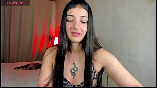 Snapshot of AishaGold chatting on 07.06.26 AishaGold online show from 07.06.26