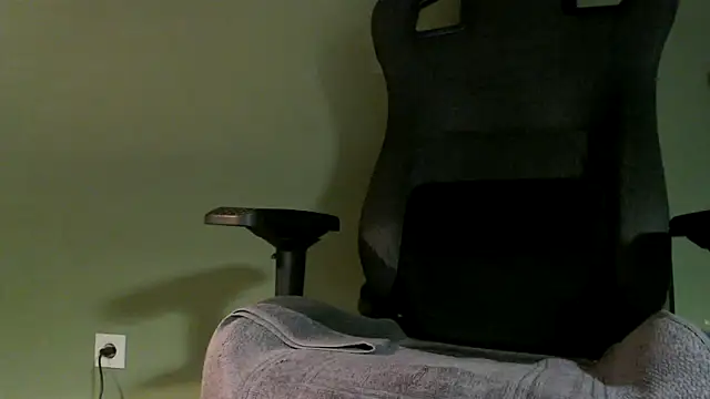 Snapshot of juanpalmox chatting on 12.05.24 juanpalmox online show from 12.05.24