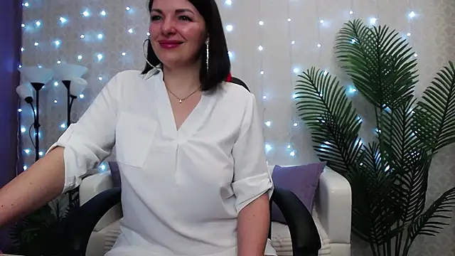 Snapshot of Camelia_Lillie chatting on 03.15.26 Camelia Lillie online show from 03.15.26