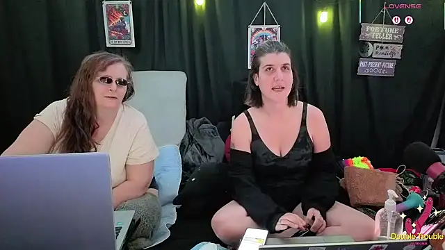 Sexy Mama-69 online show from 11.22.25