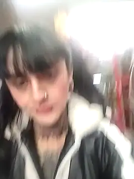 Snapshot of emma_onassis_17 chatting on 01.29.25 emma onassis 17 online show from 01.29.25