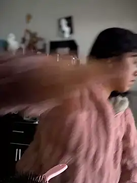 Snapshot of emily_rosse04 chatting on 09.22.25 emily rosse04 online show from 09.22.25