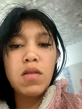 Snapshot of emily_rosse04 chatting on 10.30.25 emily rosse04 online show from 10.30.25