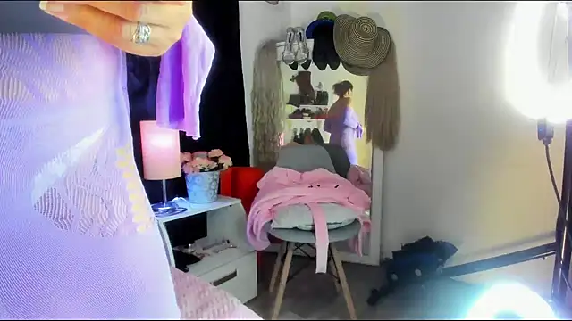 SheraHadee online show from 02.28.25