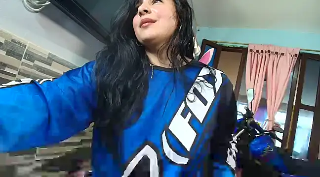 Meganmilk1 online show from 12.05.24