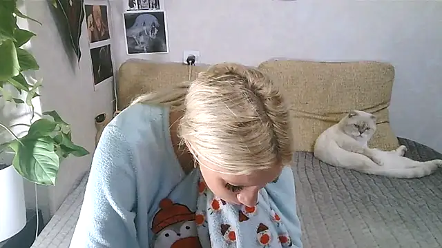 -GoldenGirl- online show from 10.22.25