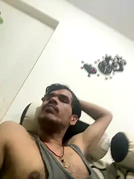 Snapshot of hitlar1026 chatting on 09.20.25 hitlar1026 online show from 09.20.25