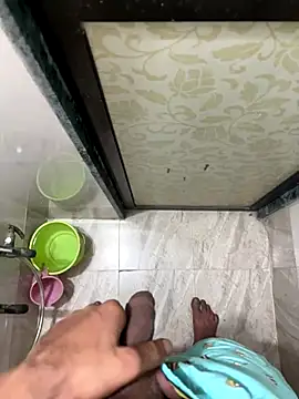 Snapshot of hitlar1026 chatting on 10.25.25 hitlar1026 online show from 10.25.25