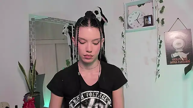 Snapshot of Emperatriiz chatting on 01.31.25 Emperatriiz online show from 01.31.25