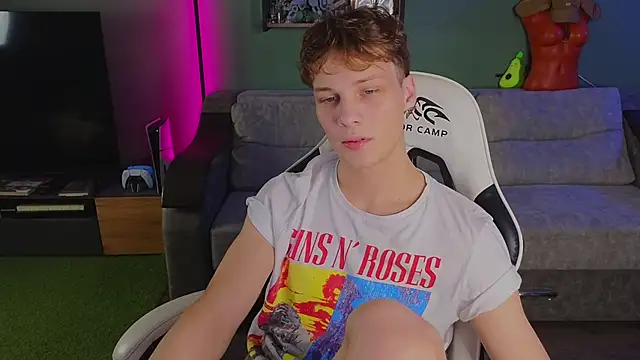 TeddyLiLboy online show from 11.05.25