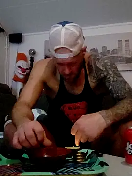 eltoulou online show from 10.29.25