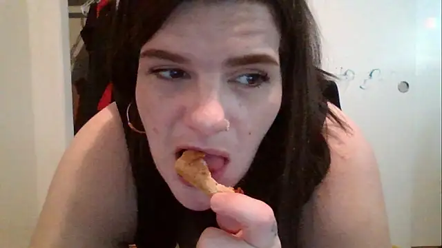 Snapshot of BeckiTooSweet chatting on 09.10.25 BeckiTooSweet online show from 09.10.25