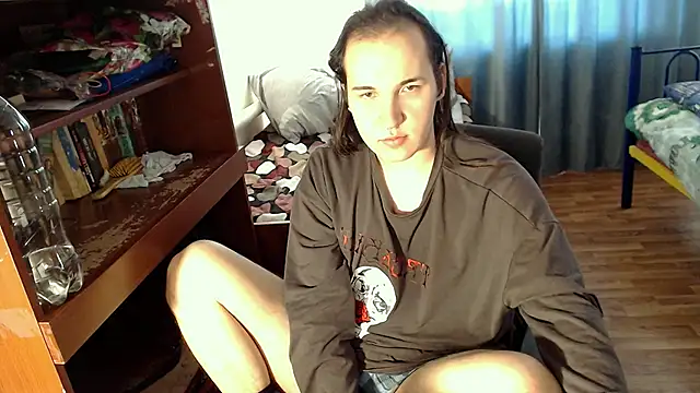 Snapshot of EvaMiron chatting on 01.12.25 EvaMiron online show from 01.12.25