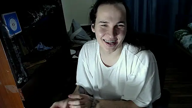 Snapshot of EvaMiron chatting on 01.20.25 EvaMiron online show from 01.20.25
