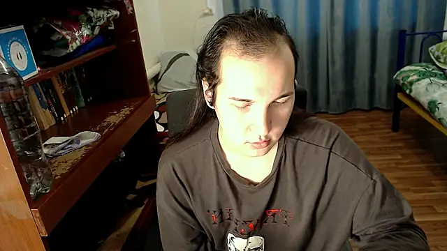 Snapshot of EvaMiron chatting on 01.26.25 EvaMiron online show from 01.26.25