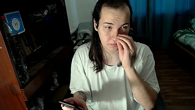 Snapshot of EvaMiron chatting on 01.30.25 EvaMiron online show from 01.30.25