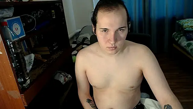 Snapshot of EvaMiron chatting on 02.20.25 EvaMiron online show from 02.20.25