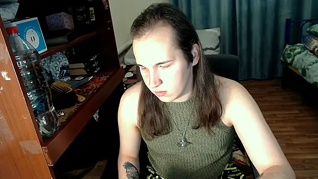 Snapshot of EvaMiron chatting on 02.24.25 EvaMiron online show from 02.24.25