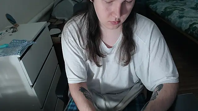 EvaMiron online show from 11.24.25