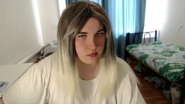 EvaMiron online show from 04.14.26