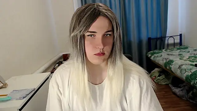 EvaMiron online show from 04.15.26