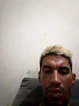 Snapshot of fieltoprj1 chatting on 01.27.25 fieltoprj1 online show from 01.27.25