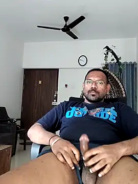 lovbombayduck11 online show from 02.12.26