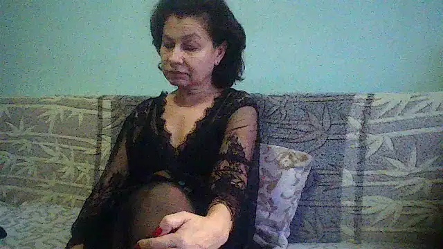 Snapshot of Mat_Elenore chatting on 12.13.24 Mat Elenore online show from 12.13.24