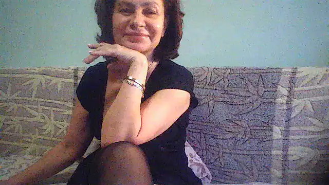 Snapshot of Mat_Elenore chatting on 12.27.24 Mat Elenore online show from 12.27.24