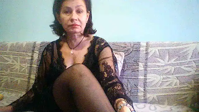 Snapshot of Mat_Elenore chatting on 01.13.25 Mat Elenore online show from 01.13.25