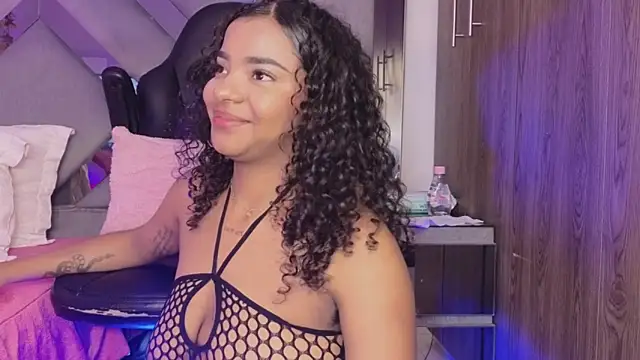 Iris hott1 online show from 12.14.24