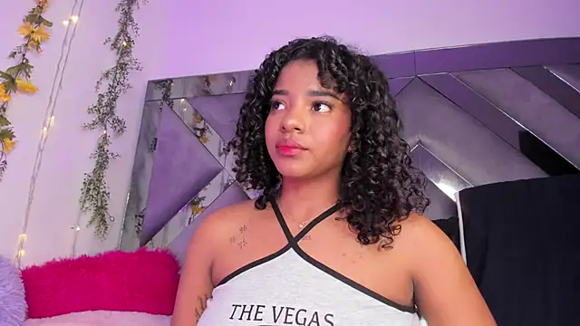 Iris hott1 online show from 12.27.24