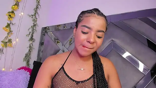 Iris hott1 online show from 01.16.25