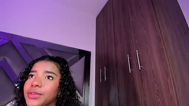 Iris hott1 online show from 02.08.25