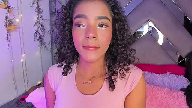 Iris hott1 online show from 03.18.25
