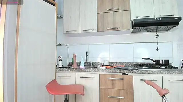 AnahiKoenig online show from 10.07.25