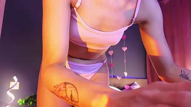 SandraBoyl online show from 02.22.25