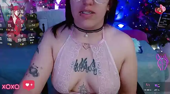 Snapshot of NatalieHarris chatting on 12.19.24 NatalieHarris online show from 12.19.24