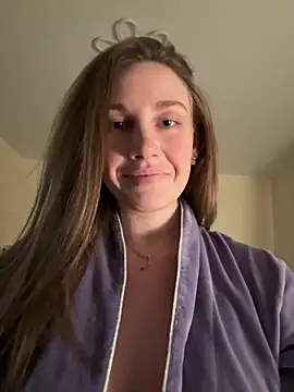 Snapshot of JasminJames chatting on 01.22.25 JasminJames online show from 01.22.25