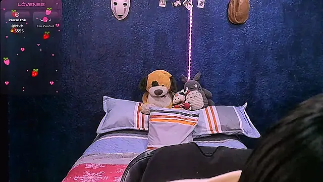 NinaYellow online show from 02.04.26