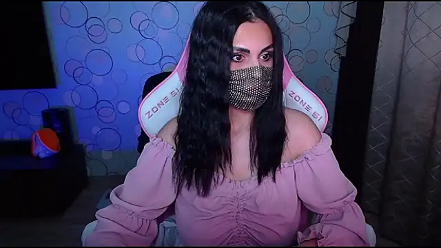 Snapshot of __Yasmina__ chatting on 10.02.25   Yasmina   online show from 10.02.25