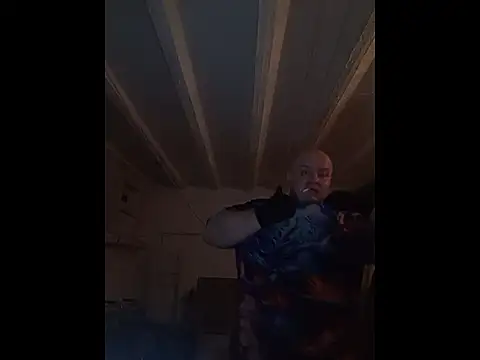 Snapshot of perversalus chatting on 10.11.25 perversalus online show from 10.11.25